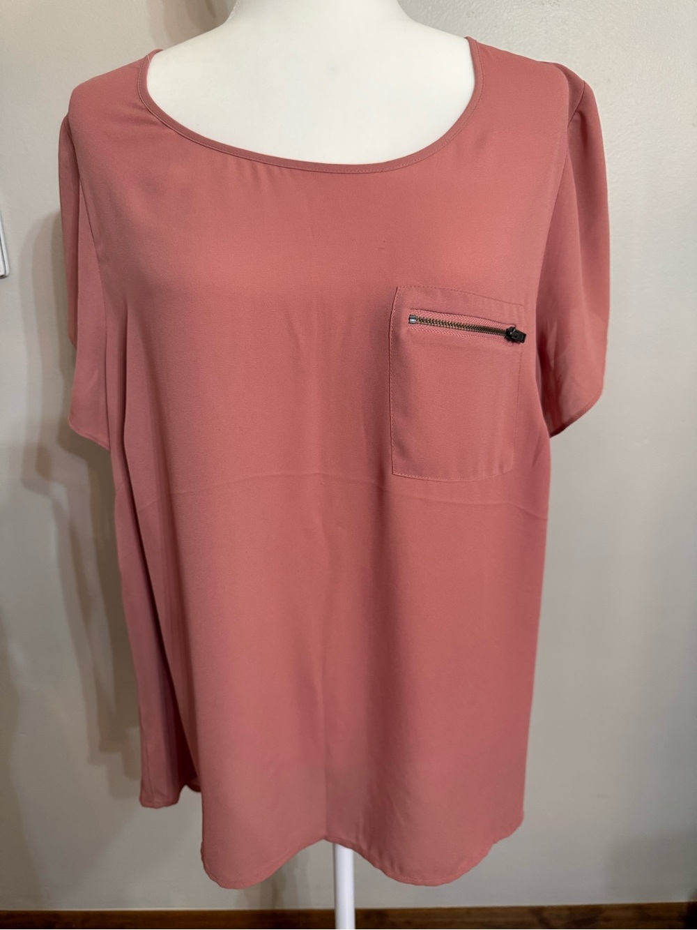 Maurices Size 1 Mauve Top